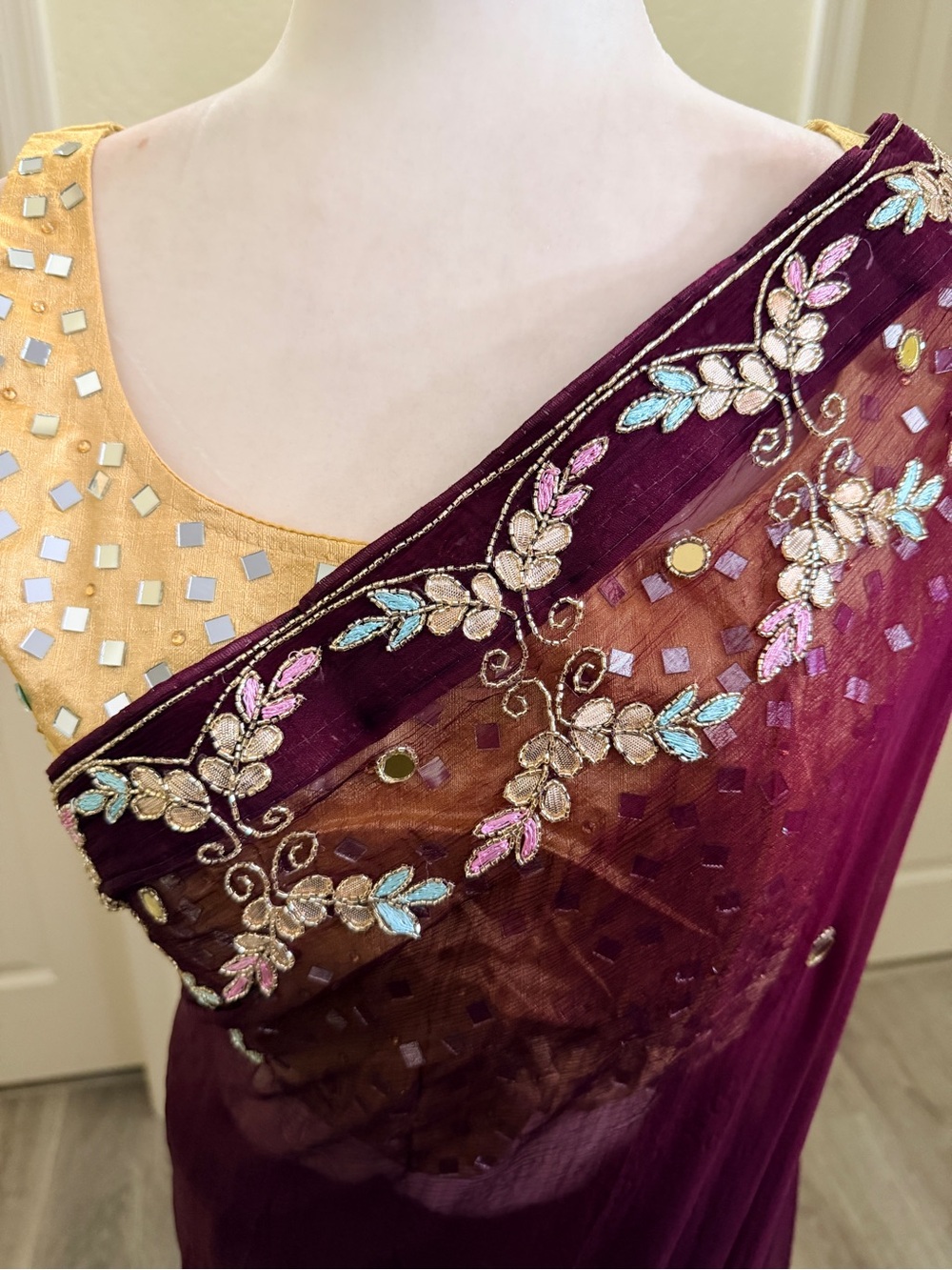 Wine color saree with blouse - Picture 9 of 9